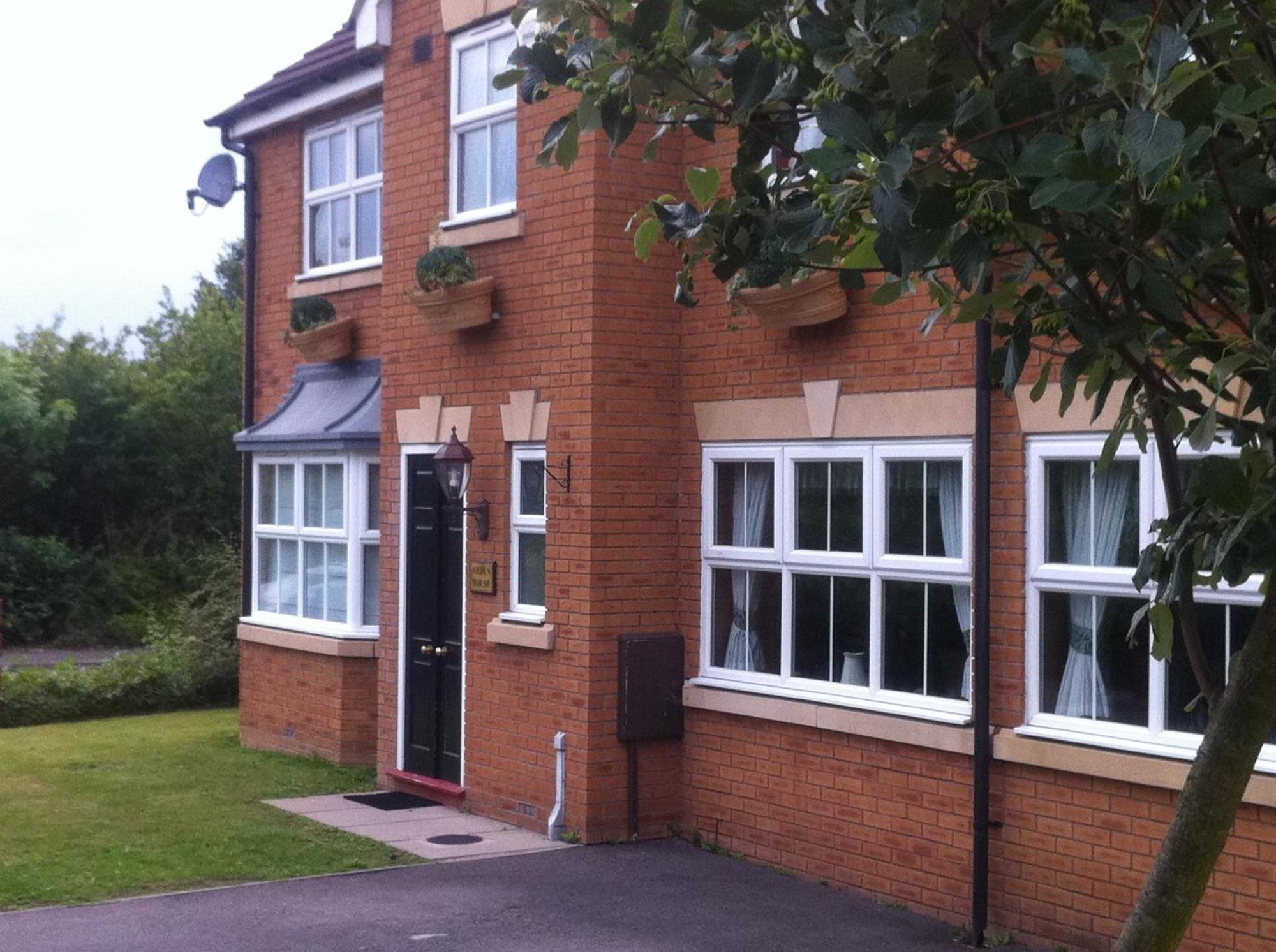 Arden Guest House B&B - Nec Birmingham - Birmingham Airport Bickenhill Eksteriør billede