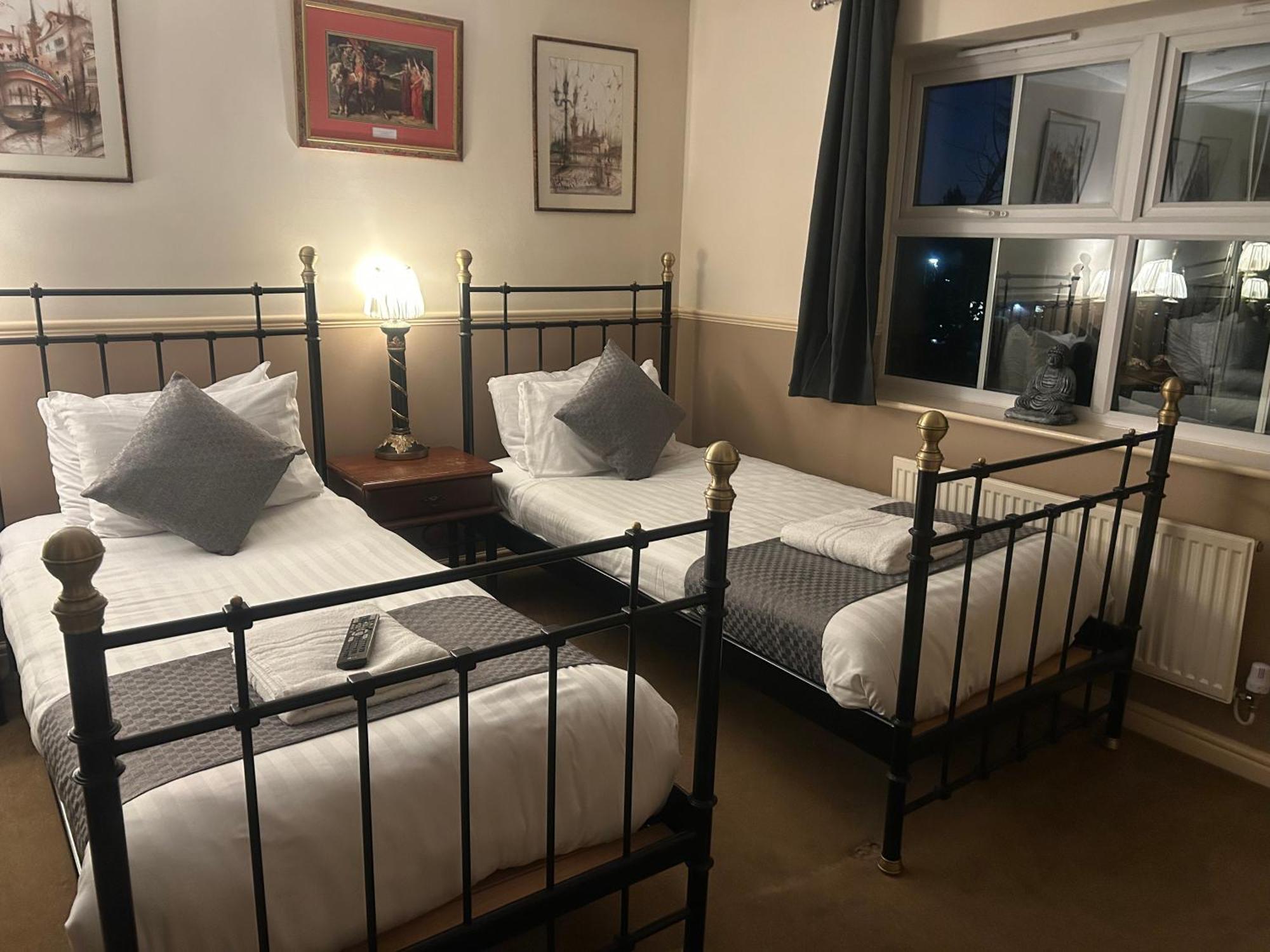 Arden Guest House B&B - Nec Birmingham - Birmingham Airport Bickenhill Eksteriør billede