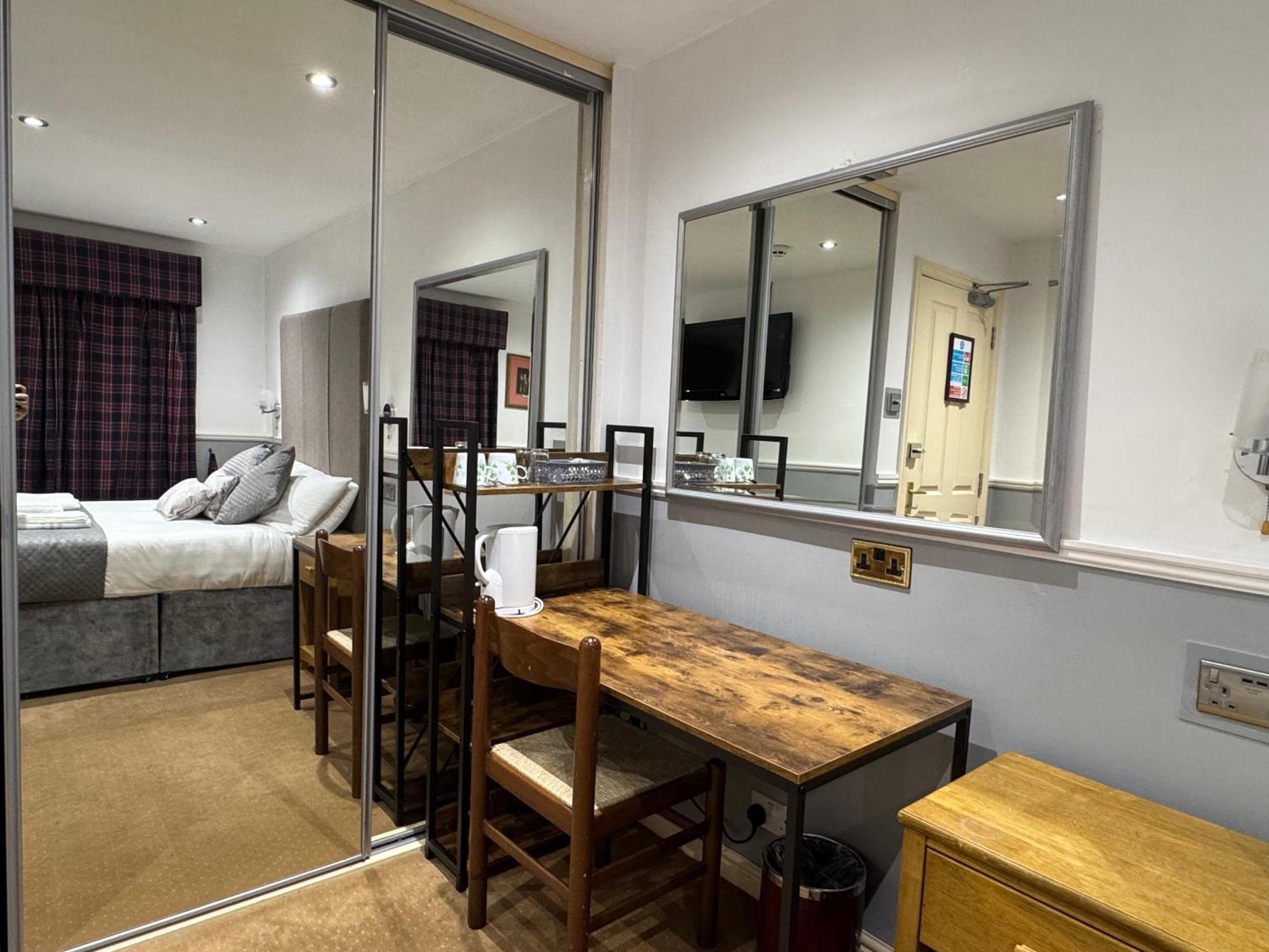 Arden Guest House B&B - Nec Birmingham - Birmingham Airport Bickenhill Eksteriør billede